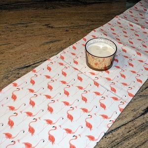 🦩Kate Spade Flamingo table runner